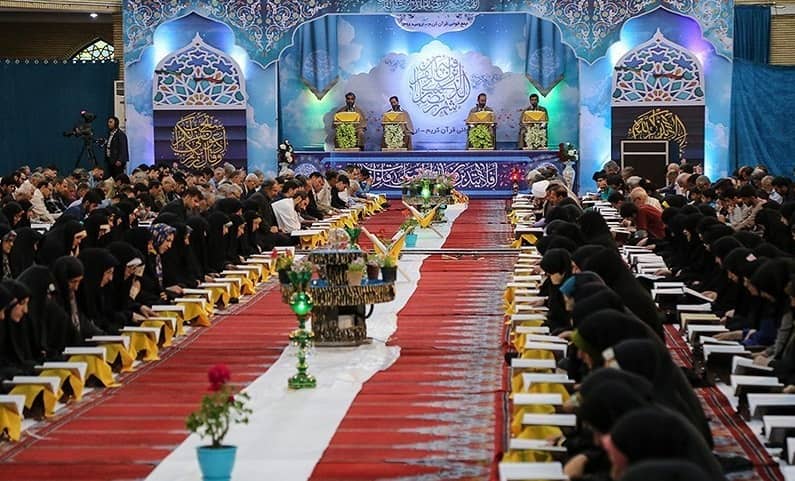 مجلس قرآن خوانی